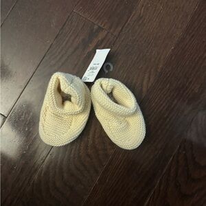 GAP Cream Knit Kids Slippers